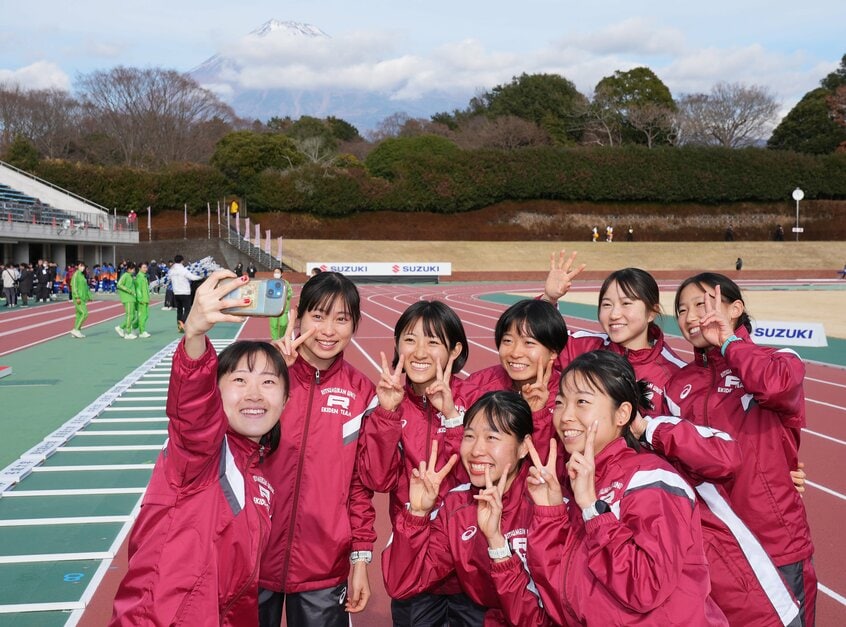 「二冠」の立命館大(写真提供・日刊スポーツ)