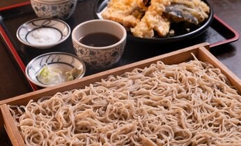 お客さんが「間違えました」と出ていくことも… 評判を呼んだそばの味 常連客に支えられるバングラデシュ出身のおそば屋さん