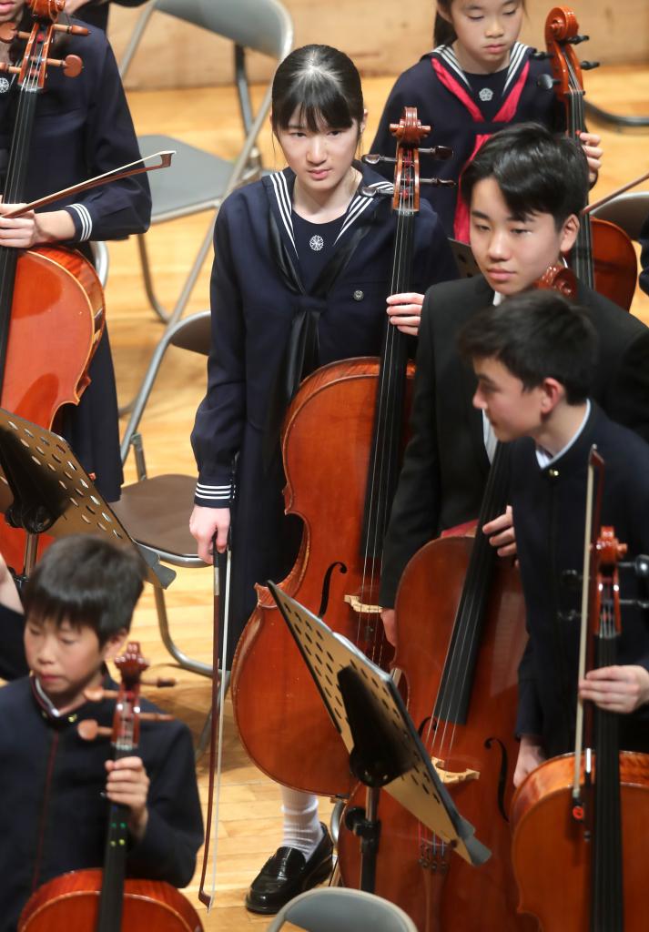 「オール学習院大合同演奏会」で演奏を終えた愛子さま（2017年）