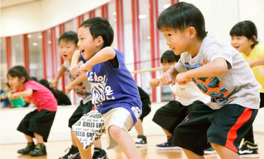 体操・ダンスなど、子どもがワクワクするようなプログラムも！