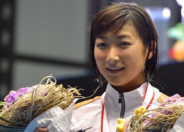 15歳の池江は女子50メートル自由形で優勝するも、5種目目の五輪出場権獲得とはならなかった。写真は8日撮影。（写真:Getty Images）