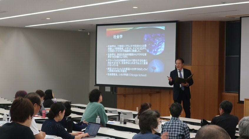 立教セカンドステージ大学の授業の様子(写真:立教セカンドステージ大学提供)
