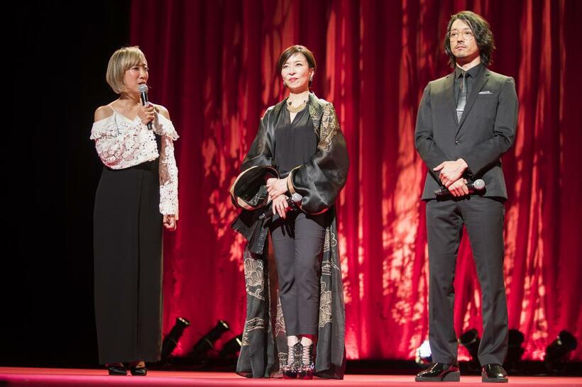 蜷川実花さん、真矢ミキさん、金子ノブアキさん（左から）（写真／ 横関一浩）