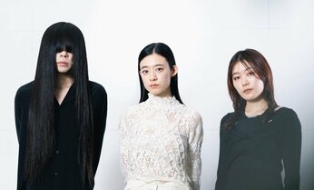 羊文学インタビュー 「呪術廻戦」「平家物語」のテーマソングでも話題になった人気バンドの現在地とこれから