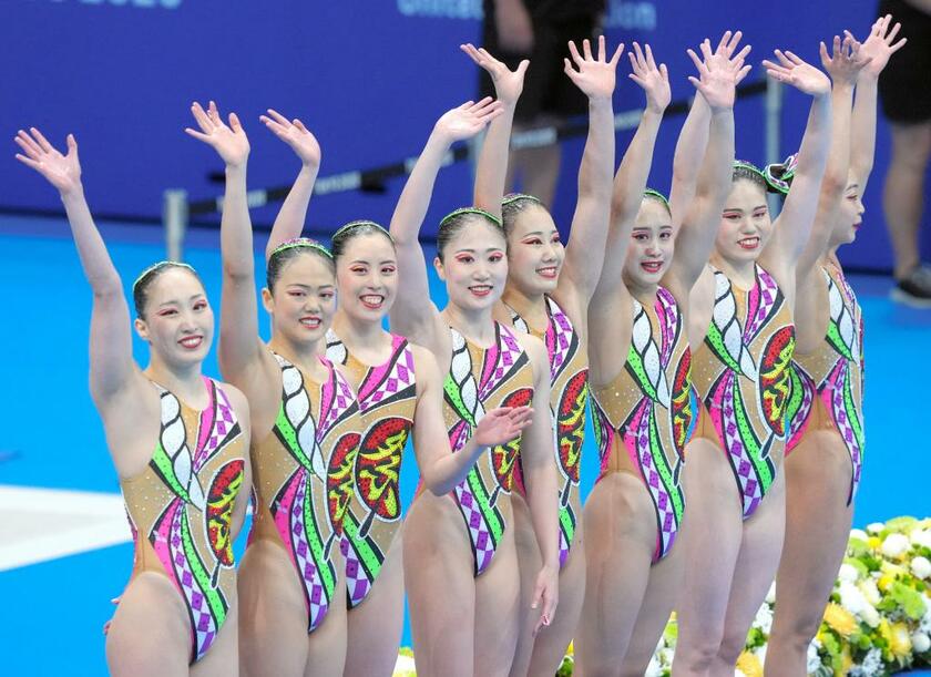 東京五輪のチームフリールーティーンでは演技のテーマが「祭」だった日本代表　（ｃ）朝日新聞社