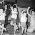 【昭和から100年】かけそば1杯35円、街頭テレビやノストラダムス… 「昭和」と「今」の違いとは?