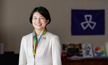 公務の後はスーパーや保護者会へ 日常から感じる課題を施策に 品川区長・森澤恭子