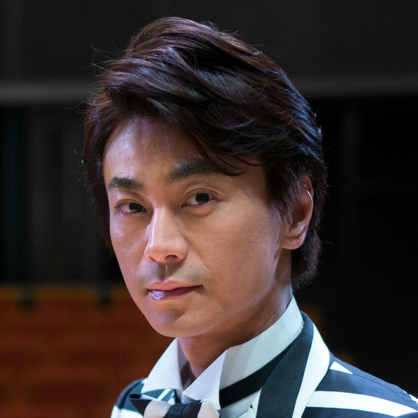 自己解放系のキャラ変が話題の氷川きよし(c)朝日新聞社