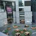 〈見逃し配信〉フジテレビ問題で「電通社員」が飲みに来なくなった? 「カレッタ汐留」の飲食店オーナーたちの“嘆きぶし”