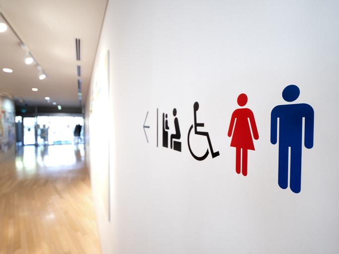 トランスジェンダーを含むすべての人が、安心して安全にトイレを使える環境づくりが大切だ（写真：ｇｅｔｔｙｉｍａｇｅｓ）