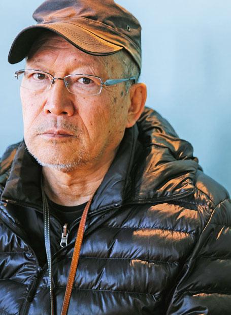 辺見庸（へんみ・よう）／１９４４年生まれ。共同通信社勤務を経て９１年『自動起床装置』で芥川賞、９４年『もの食う人びと』で講談社ノンフィクション賞、２０１６年『増補版１★９★３★７』で城山三郎賞をそれぞれ受賞（撮影／今村拓馬）