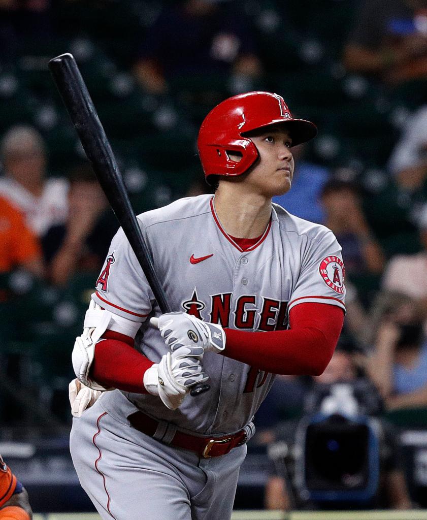 大谷翔平は9月10日のアストロズ戦で、44号本塁打を放った。試合後の会見では、本塁打王への意欲も口にした(写真:gettyimages)