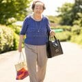 102歳現役美容部員「朝から餃子はへっちゃら」 元気に長生きするための食事方法を聞いてみた