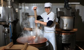 創業100年超えの和菓子屋で餡一筋30年 長い修行を経て気付いた和菓子の味を決めるものとは