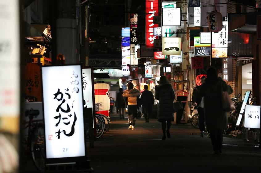 写真・図版（1枚目）| 「協力金はもらう」でも「19時以降も酒は提供する」店側の主張とは