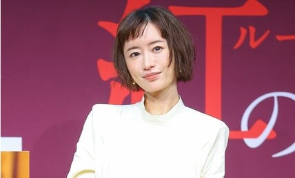 サレ妻&シタ妻役を極めた「松本まりか」 “ノースキャンダル”なのに40代突入で不倫ドラマの女王に!