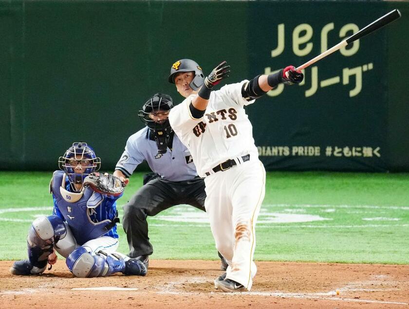 巨人に移籍した中田翔（C）日刊スポーツ