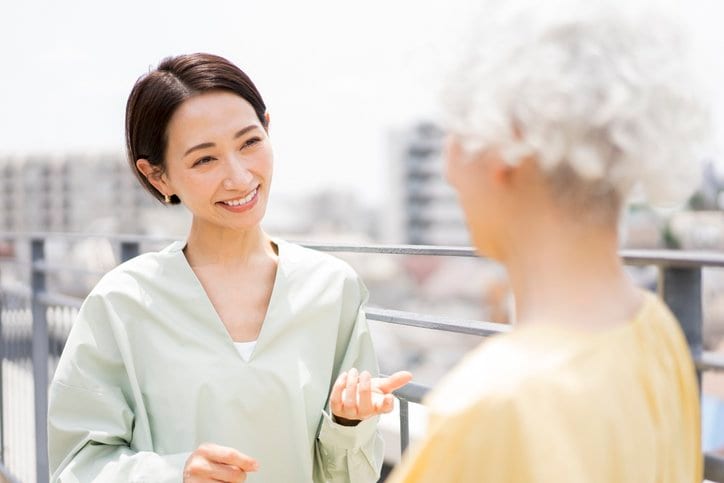 せわしない都会を離れ、地元でゆっくり暮らしたいという思いもあるけれど…(写真はイメージ/gettyimages)