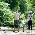 穏やかな生活をしたい…地方移住に「関心あり」は7割 アドバイスは「郷に行ったら郷に従え」「2拠点生活から」【AERAアンケート結果発表】