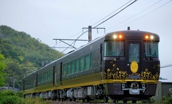 【観光列車】女子鉄アナ・久野知美さんのおススメ 「鉄道会社の思いが伝わり、素敵です」