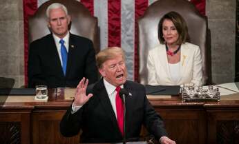 「トランプ節」変わらぬ一般教書演説 それでも野党女性議員が「お祭り騒ぎ」の不思議
