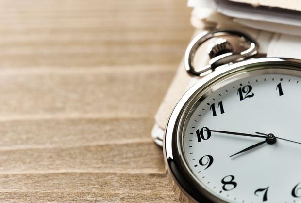 若いころに時間を大事に使う習慣をつけることが大切です(写真:gettyimages)