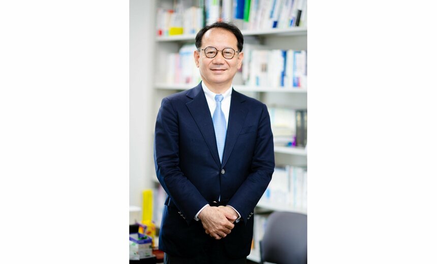 東京大学教授・慶應義塾大学特任教授 前文部科学大臣補佐官 鈴木 寛さん。撮影／和仁貢介 Wani Kosuke（写真映像部）