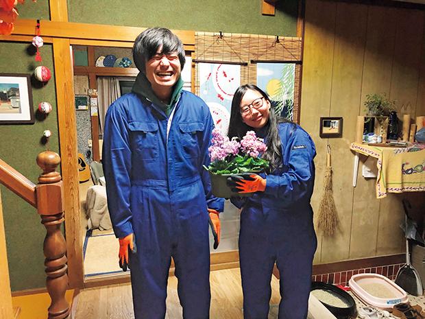 松田道弘さんは2019年にUターン移住。地元の人の協力で、家庭菜園では1年目から立派な大根が取れた