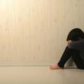 便秘が不登校の原因になることも 小学生の5人に1人に便秘が疑われる実態を医師が解説