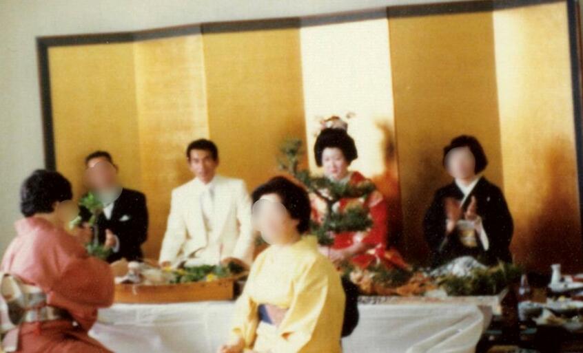 林健治さんと眞須美死刑囚との結婚式(提供)