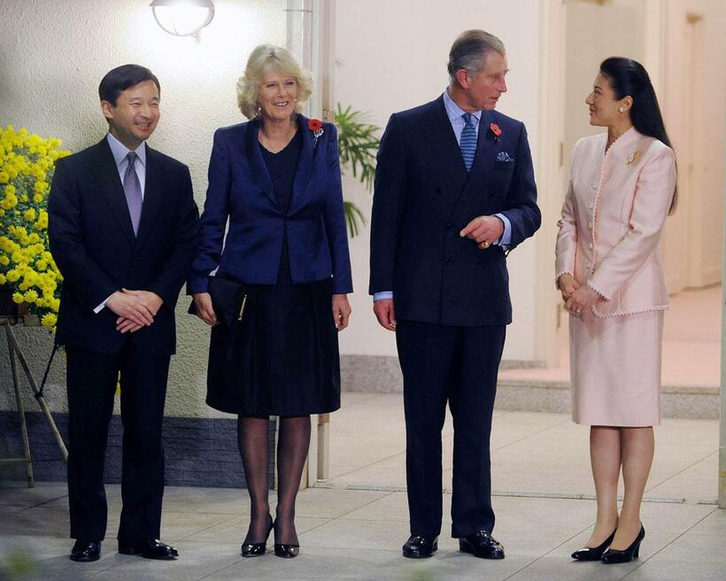 来日した皇太子時代のチャールズ新国王とカミラ新王妃をもてなす天皇、皇后両陛下（2008年10月）（ｃ）JONES IAN/POOL/GAMMA/Eyedea Presse/AFLO