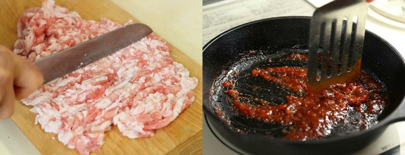 【ワンポイントアドバイス】豚バラ肉は冷凍して硬くなった状態のほうが細かくミンチ状にしやすい。（左）　ソースはハンバーグを焼いたフライパンに調味料を入れ、煮詰めて仕上げる。　（撮影／写真部・松永卓也）