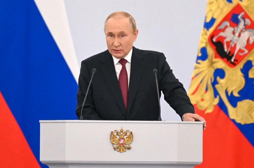 ９月３０日、ロシアはウクライナ４州を一方的に編入、プーチン大統領はモスクワで調印式を行った（写真：アフロ）