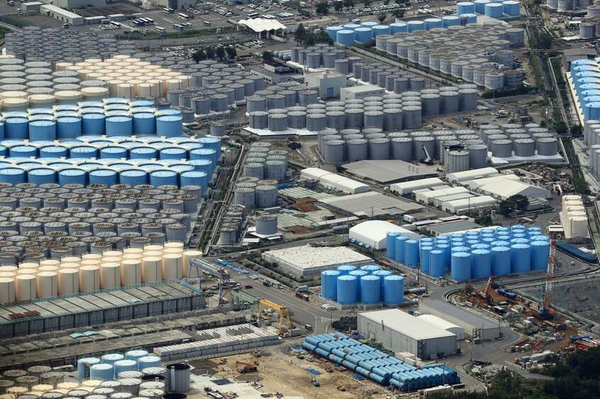 東京電力福島第一原発の処理水の貯蔵タンク(C)朝日新聞社