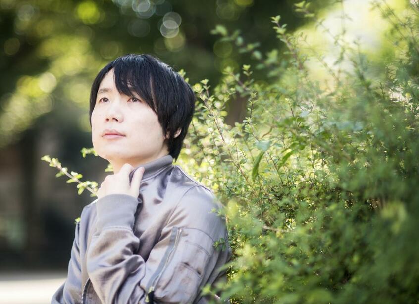 羽生善治を破って名人位に就き、将棋界のスター棋士の一人となった佐藤天彦は、ファンからの人気も高い。この秋も藤井聡太竜王らを相手に、重要な対局が続いていく（photo　横関一浩）