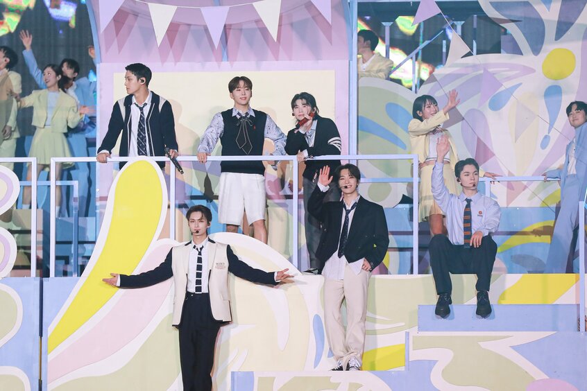 (P)&(C) PLEDIS Entertainment
