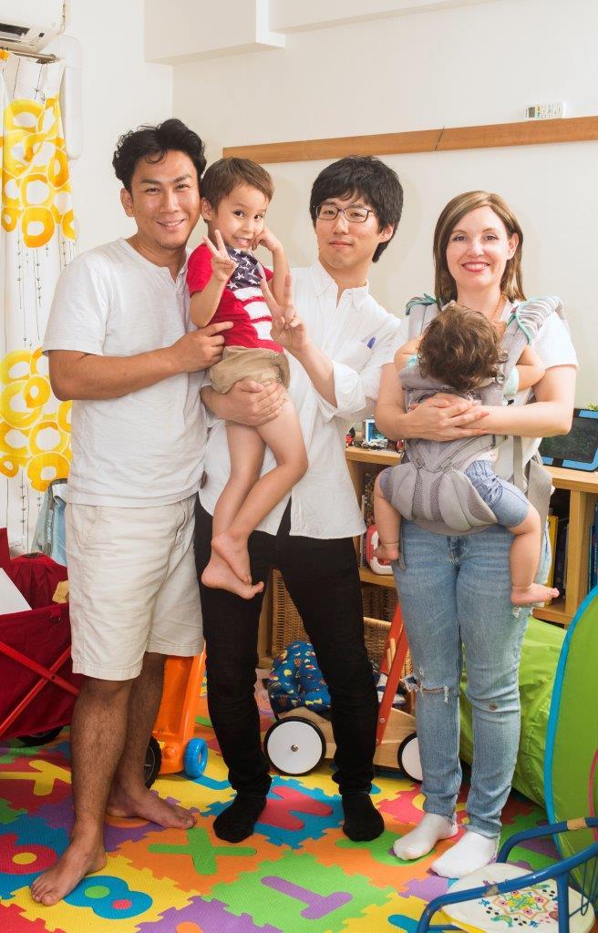 （左から）タカさん、アレックスくん、白石（記者）、アイシャさん、オリビアちゃん