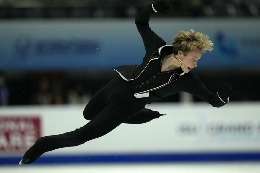 2023年12月に中国・北京で行われたGPファイナルで初優勝したイリア・マリニン(19)。世界選手権3連覇を目指す宇野にとって最大のライバルだ(写真:AP/アフロ)