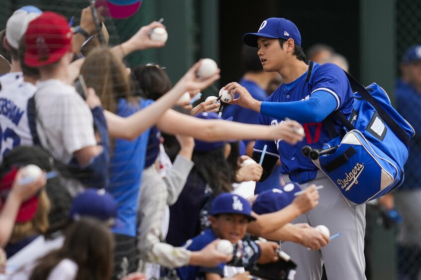 ファンサービスにも高い評価(写真:アフロ)