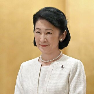 紀子さま57歳に 教育方針は「普通の子と同じように」 眞子さん、佳子さまに示した母の姿