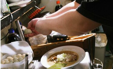 人気ラーメン店が炎上覚悟で「食べに来てほしくない客」をSNS投稿するワケ　元店主は「放置すれば店が潰れることも」