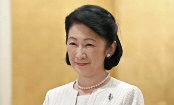 紀子さま57歳に 教育方針は「普通の子と同じように」 眞子さん、佳子さまに示した母の姿