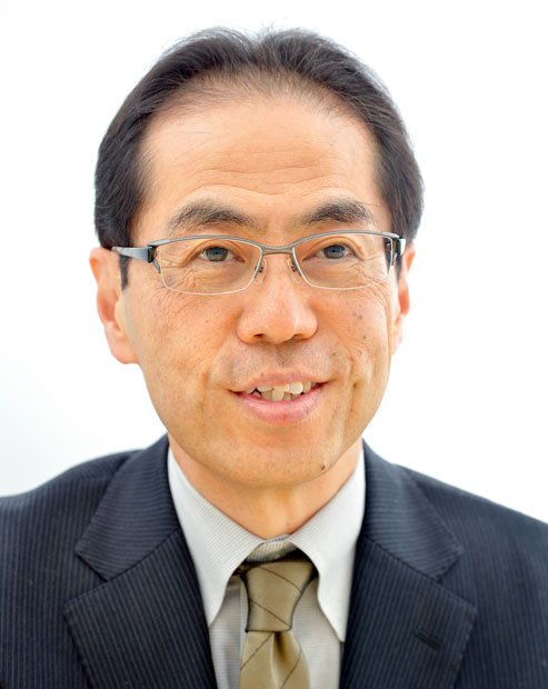 民進党の岡田代表と古賀氏の出馬話はタッチの差で立ち消えとなった　（c）朝日新聞社