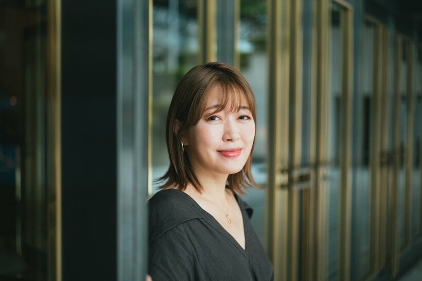 
ミュージシャンの坂本美雨さん。パレスチナ・ガザ人道支援の義援金を集めるためのオークション企画「Watermelon Seeds Fundraiser」を立ち上げた（撮影／MURAKEN）