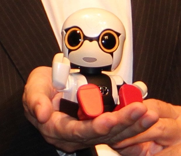 トヨタが発表した「KIROBO mini」