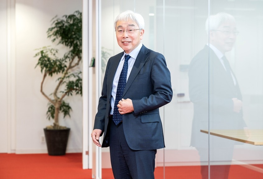 楽天投信投資顧問 代表取締役社長の東〈あずま〉眞之さん(撮影・横関一浩)