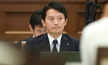 兵庫県議会は斎藤知事の「幕引き」を阻止したが 刑事告発は続き、県職員は疲弊…「斎藤劇場」はいつまで続くのか