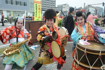 連覇したチンドン芸能社 美香（東京）