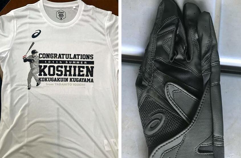 ロッテの井口監督から贈られたTシャツ(左)と、同じくロッテの松田選手から贈られたバッティンググローブ(右)(撮影/田中将介)