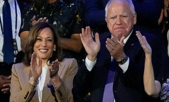 「タンポン・ティム」と「田舎者の哀歌」 米大統領選、民主・共和の副大統領候補の素顔